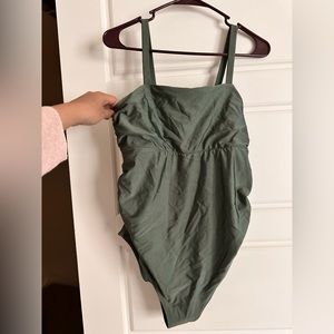 H&M maternity swimsuit